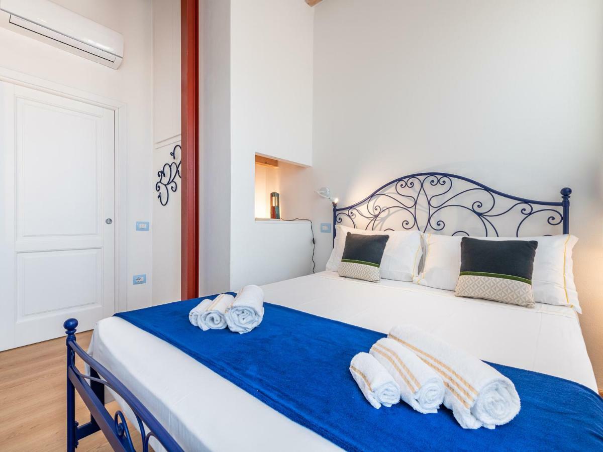 "Bea'S Terrace" - Private Jacuzzi And Panoramic Rooftop In The City Centre كالياري المظهر الخارجي الصورة